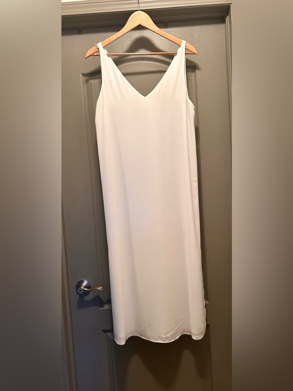 Babaton  slip dress - Picture 2 of 6